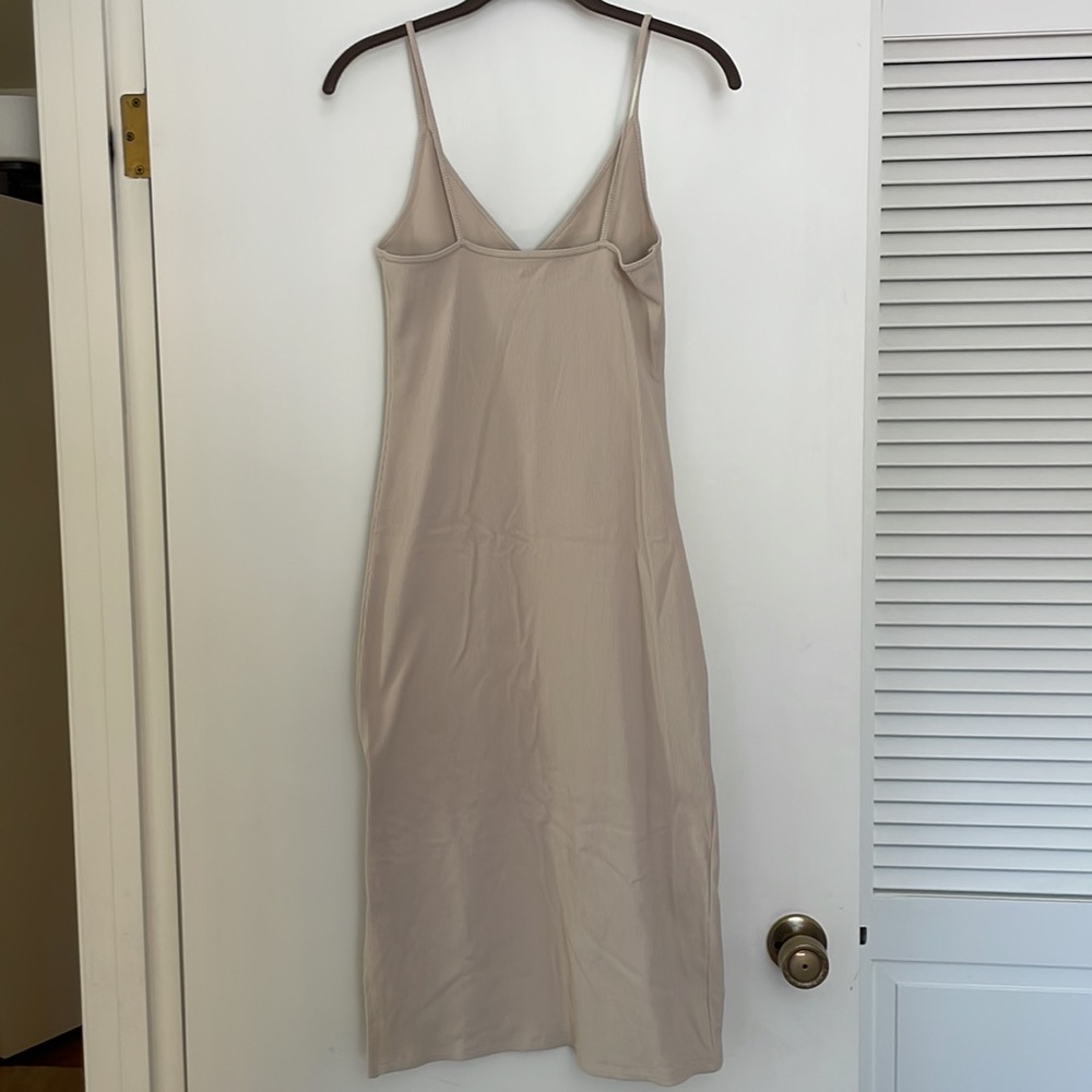 Abercrombie & Fitch Soft A&F Collection tan ribbed bodycon dress size medium - Picture 2 of 2